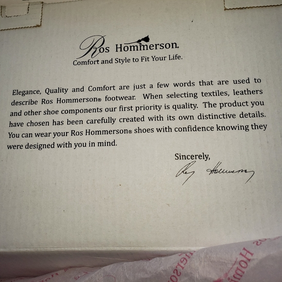 Ross Hommerson CHIC!Brown Leather and Stretch 7-WIDE Kitten Heel Pumps - Picture 5 of 5